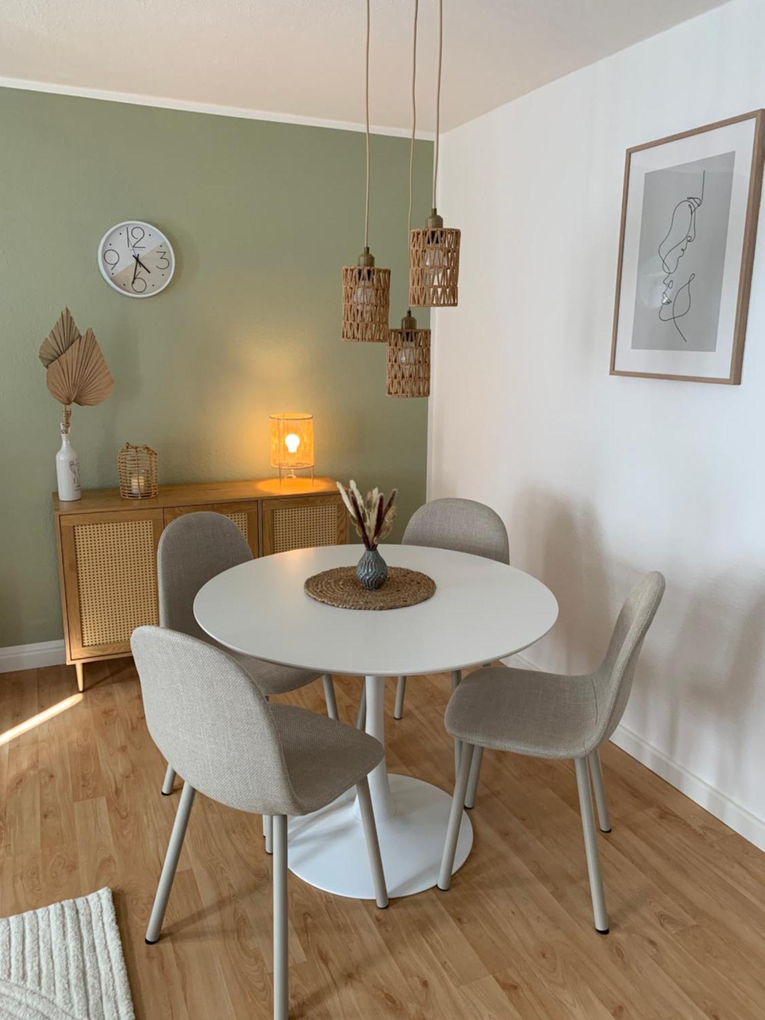 City-Apartment Mit Parkplatz & Fahrradraum! Nur 300M Zum Stadthafen Schwerin  Exteriör bild